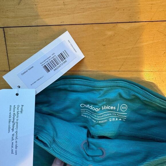 $98 Outdoor Voices Move Free 3/4 Legging NWT size XXS m2 - Picture 4 of 5